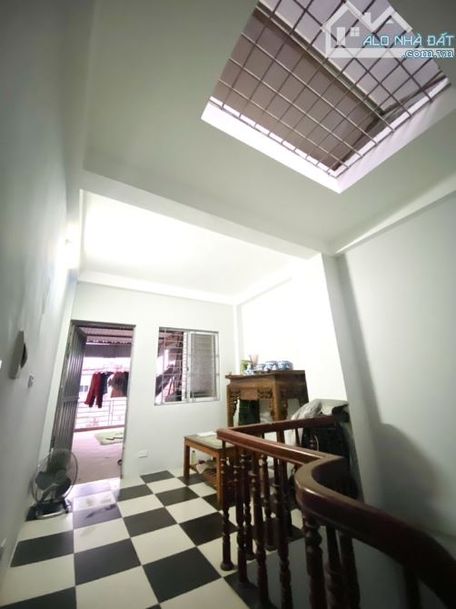 Bán nhà Trương Định-Minh Khai, 38m2 x 4T đẹp, ở ngay, full nội thất. Giá 6 tỷ (có tl) - 1