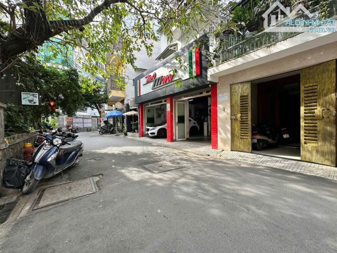 Nhà HXT đường Đoàn Thị Điểm, 1T 3 L, hẻm kinh doanh, CN gần 40m2, giá 10,69 tỷ TL - 12