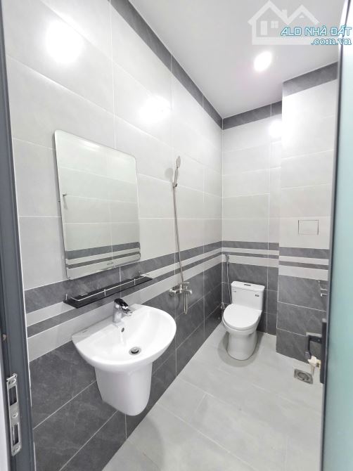 Bán nhà 1 trệt 2 lầu, đúc 3 tấm, KDC, p.Thuận Giao, Tp.Thuận An chỉ 4,6 tỷ TL M7798 - 14