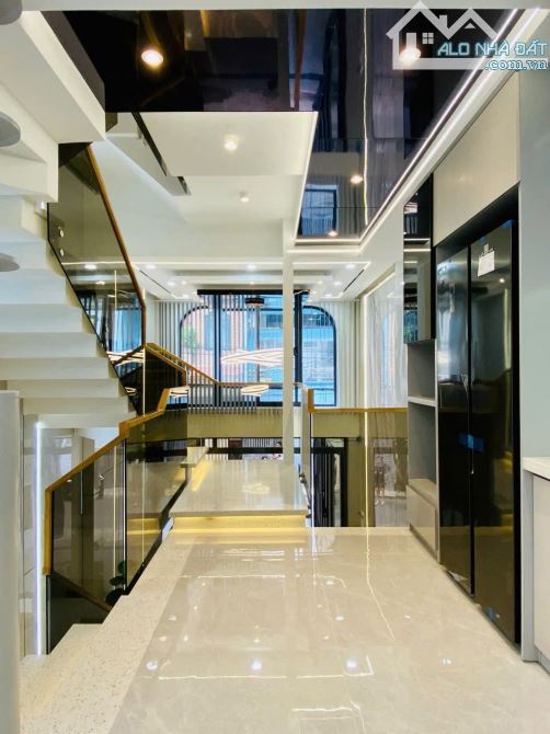 🏠Siêu Phẩm Hẻm Thông 6M💎Vị trí: Phan Huy Ích, P15💎4X15M 4 Lầu 3PN 3WC💵9,9 Tỷ - 16