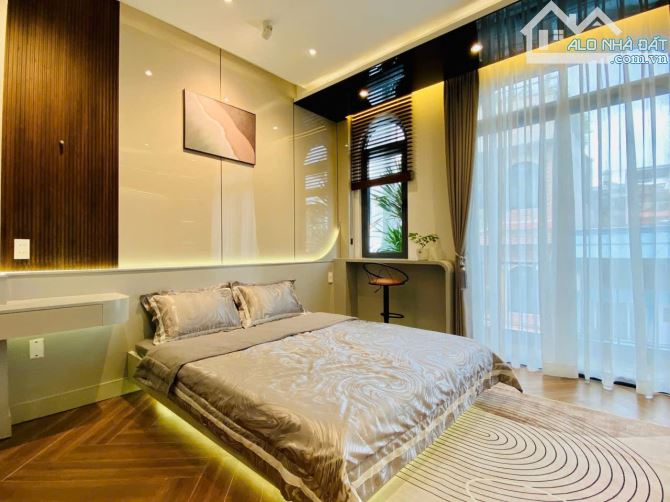 🏠Siêu Phẩm Hẻm Thông 6M💎Vị trí: Phan Huy Ích, P15💎4X15M 4 Lầu 3PN 3WC💵9,9 Tỷ - 19