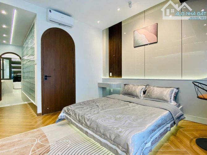 🏠Siêu Phẩm Hẻm Thông 6M💎Vị trí: Phan Huy Ích, P15💎4X15M 4 Lầu 3PN 3WC💵9,9 Tỷ - 20