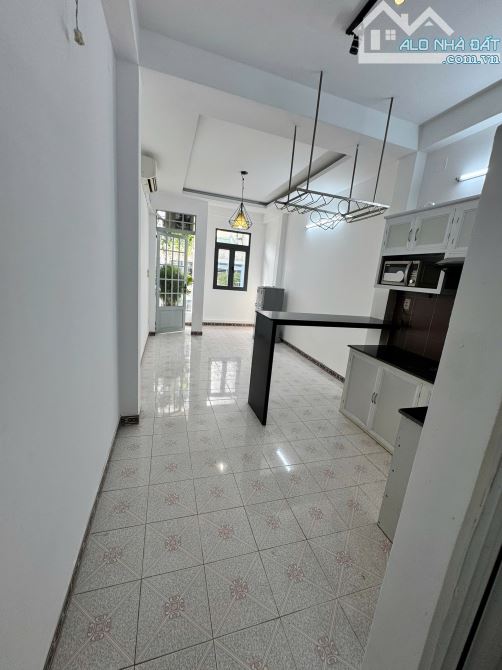 Bán Nhà Mặt Tiền Quận 5 , Đường Phan Văn Trị. - 20