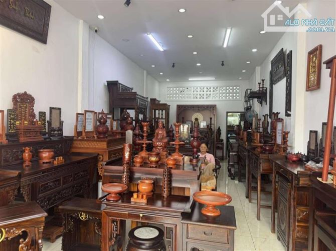 🏡MT Cộng Hoà - 88m2 - 3 Tầng , 5Pn - MT đường 30m , Sầm uất , vị trí đắc địa - Ngang Lớn - 2