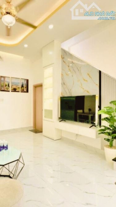 🏠 BÁN NHÀ NGUYỄN THÁI SƠN, P.4, GÒ VẤP - HẺM XE HƠI, NỞ HẬU, FULL NT - CHỈ 6.X TỶ. - 2