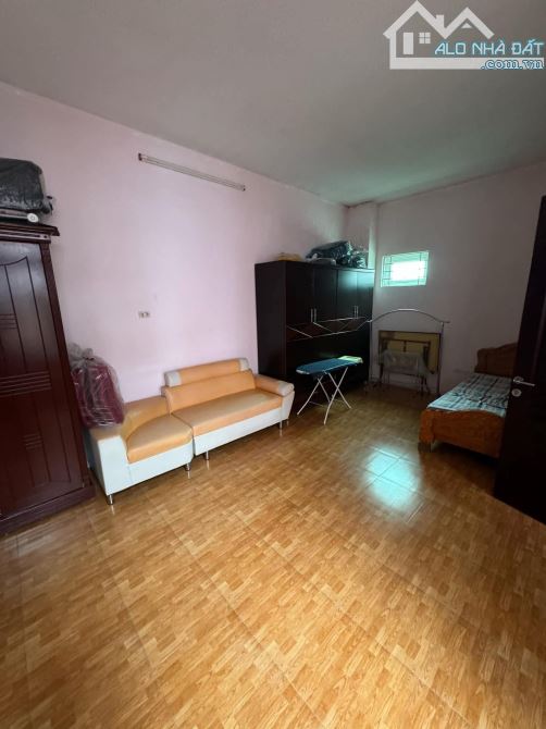 phân lô, ô tô tránh kd gần đại học thăng long, vũ tông phan, hà nội 136Mx5TxMT7m nhỉh 30tỉ - 2