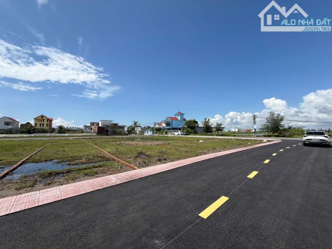 Cần bán mảnh đất tại biển Quất Lâm DT 100m2 giá bán 1tỷ260 triệu/lô - 2