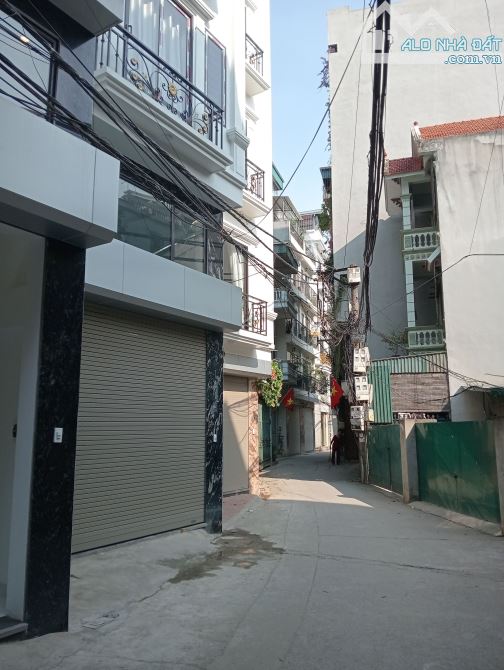 Nhà Cầu Bưu 40m2 5 tầng  ô tô ngủ trong nhà  7,6 tỷ - 2