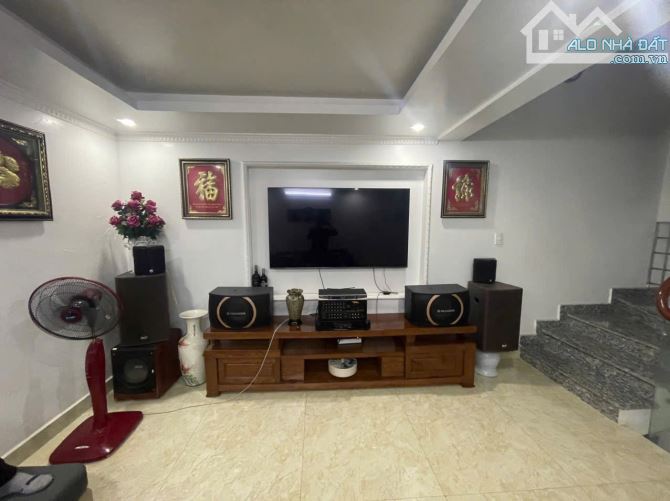 🏠 Nhà Gốc Dân Chợ Hàng – Ngõ Thông, Ô Tô Đỗ Cửa  💎 Diện tích: 45m² – Mặt tiền 4.2m - 2