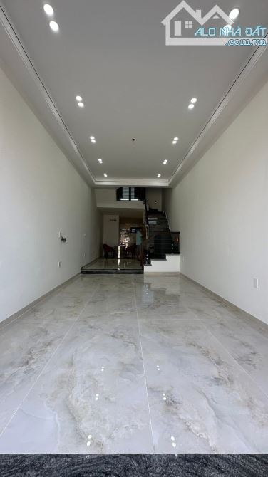 Nhà Phố Thiên Lôi Aeon Maill Đường 2 Ô Tô Tránh Nhau - 2