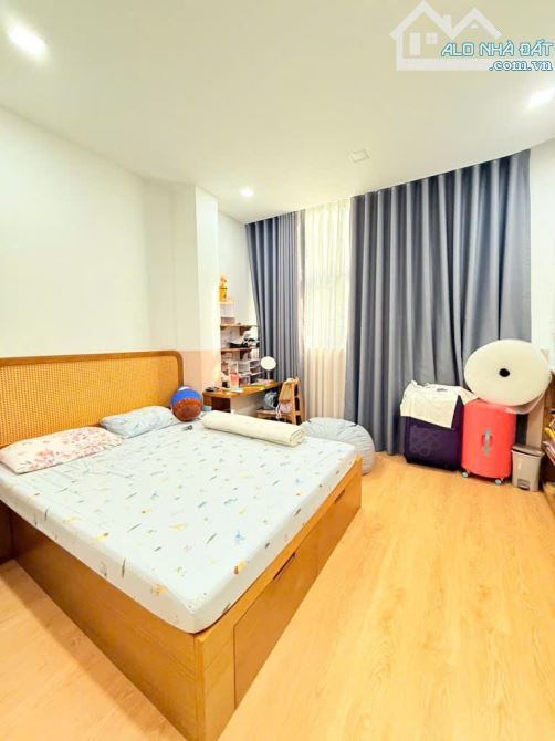 Bán Nhà Căn Góc - Hẻm Xe Hơi - Đường 3/2 Quận 10 - 56m²(4,3 x 13) 5 Tầng - 16 Tỷ Còn TL - 2