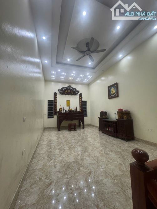 BÁN NHÀ 4 TẦNG – VỊ TRÍ KIM CƯƠNG TRỤC 22M ✨ 🌇 Tầm nhìn trực diện Green Pearl, khu vực sô - 2