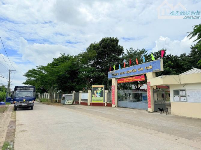 CHỦ GỬI 3 LÔ ĐẤT GẦN TRƯỜNG TH NGUYỄN VĂN TRỖI THUỘC P. TÂN VẠN - 2