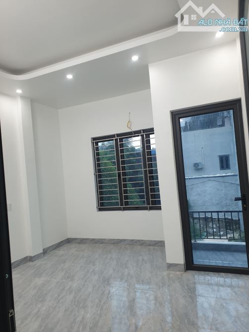 BÁN NHÀ ĐẸP 2.65 TỶ 3 TẦNG 46M2 ( ĐÔNG NAM ) KHU Ô 18 - PHÙ NGHĨA - 2