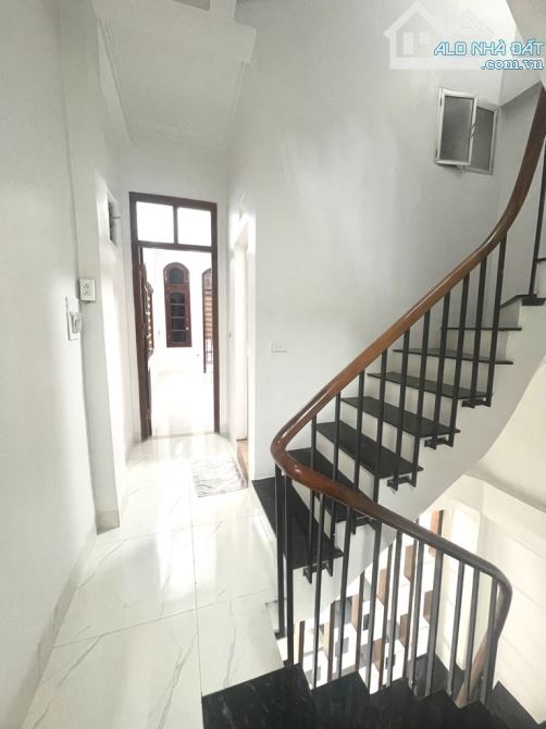Ngõ 85 Xuân Thuỷ - 43M x 4 Tầng - Ngõ Ô TÔ - Nhà Dân XâY - Ở hoặc Kết Hợp Kinh Doanh Đỉnh. - 2