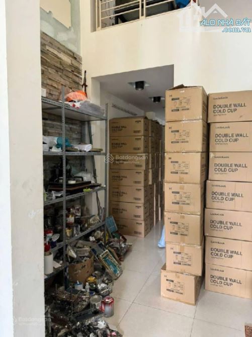 BÁN NHÀ MẶT TIỀN KINH DOANH, 3 TẦNG (5X20M), NHỈNH 6 TỶ, GIÁP QUẬN 8, KDC ĐỒNG BỘ, CẠNH - 2