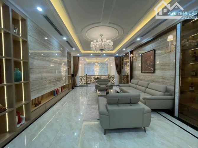 CỰC PHẨM 918 PHÚC ĐỒNG – LONG BIÊN🔥 🏡 90m² – 7T – Gara 4 Ôtô – Thang Máy – Full Nội Thất - 2