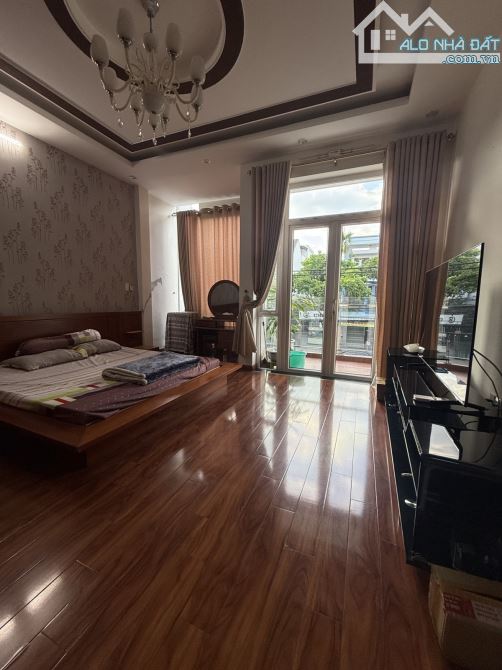 Bán Nhà 4 Tầng, 100m2 - Phan Đăng Lưu - TT Hải Châu - 2