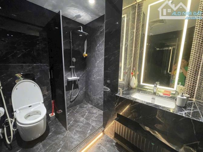 bán nhà Trần Quang Diệu, Đống Đa, Thang Máy, nopij thất CC, DT 48m, 6 Tầng, MT 5.05m - 2
