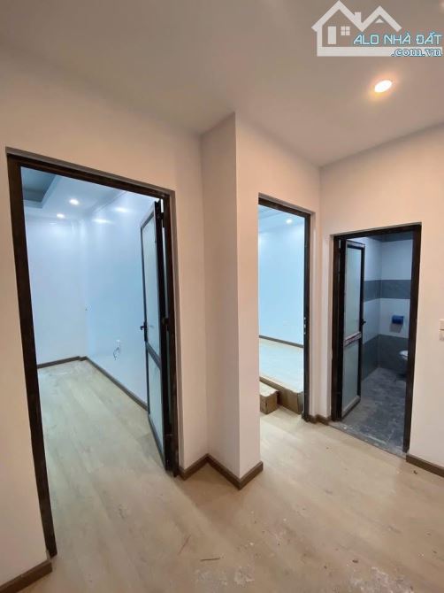 nhà mới 4 tâng lô góc 42m² full nội thất Quang Trung Hà Đông - 2