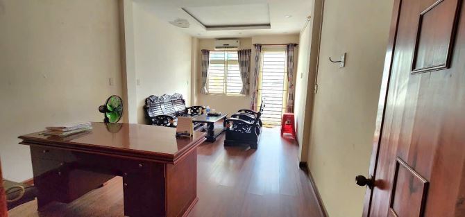 Nhà 3 Tầng Kiệt 6m Huỳnh Ngọc Huệ Cách Đường 100m - 2
