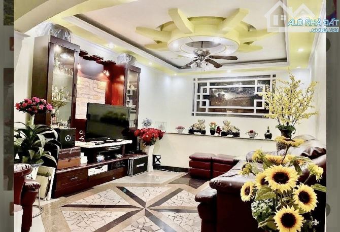 MẶT TIỀN TRUNG TÂM QUẬN 7 – GẦN LOTTE MART – 5 TẦNG KIÊN CỐ – SỔ VUÔNG A4 - 2