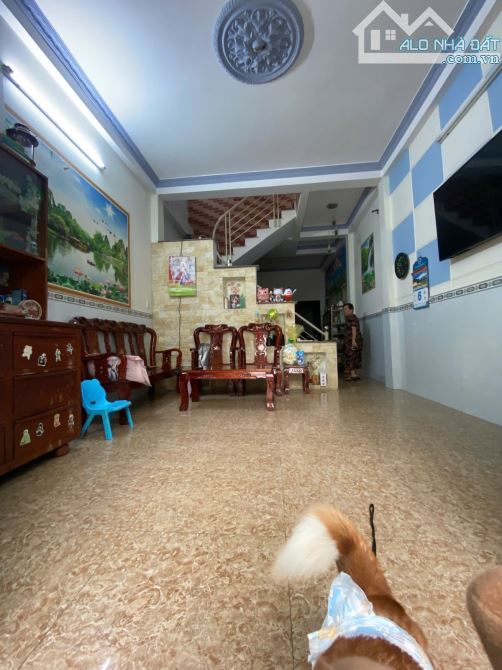 Bán Nhà Tân Thới Hiệp -  Quận 12 - sát Vách Gò vấp. Khu sầm uất. 50m2(4*12). Nhỉnh nhẹ 4.5 - 2