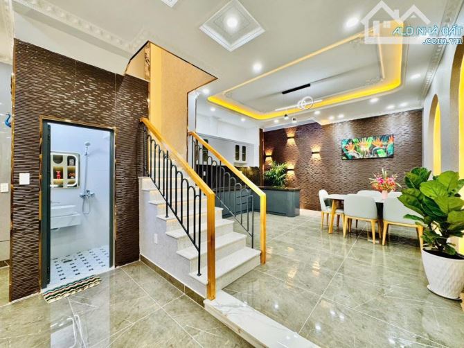 Bán nhà gần CV Gia Định - Đ. Nguyễn Kiệm, Phú Nhuận. Giá: 4 Tỷ 620 / 66m2. Hẻm 5m thông - 2