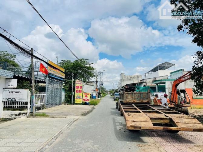 BÁN ĐẤT: 180m2 thổ cư 1/ Hương Lộ 2 Trung Lập Thượng - Giá 550tr -SHR - 2