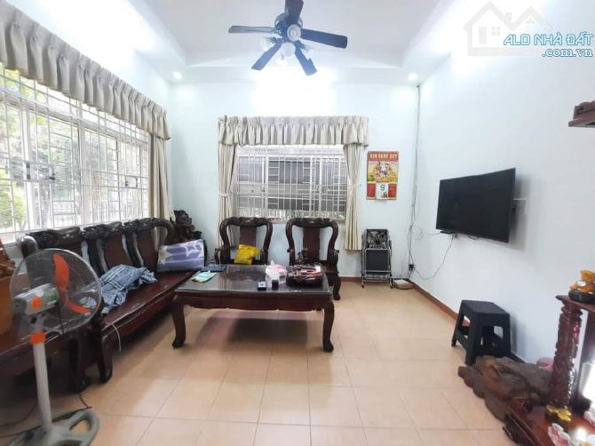 BÁN NHÀ HẺM XE HƠI GIÁP PHÚ NHUẬN 500M2- CÁCH MẶT TIỀN VÀI BƯỚC- 18*25- VUÔNG A4 - 2