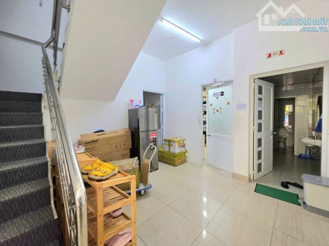 KHÔNG PHẢI MUA, MÀ LÀ GOM VỐNSIÊU PHẨM 5.7M NGANG - MT VIP P. VƯỜN LÀI - GIỮ TIỀN AN TOÀN - 2