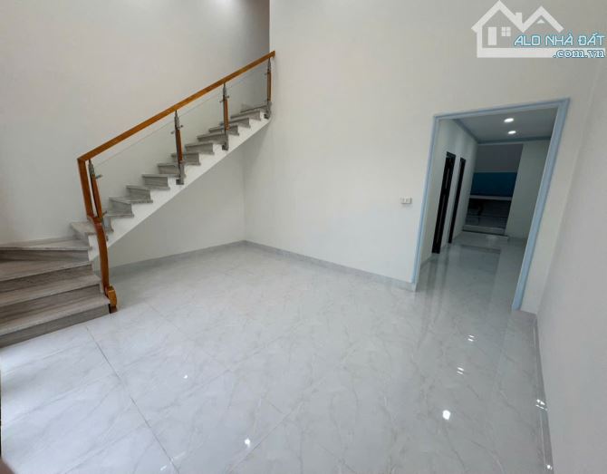 Bán nhà 1 Trệt 1 Lửng 80m2 đường ô tô (P. TÂN PHONG) chỉ 2,5 tỉ - 2