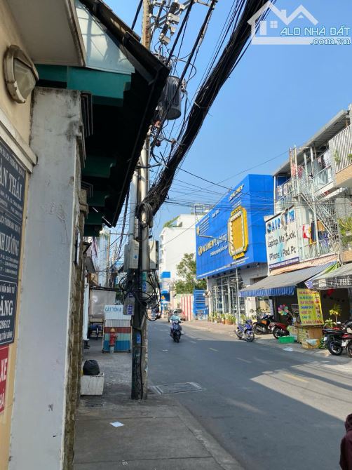 Cần bán nhà mặt tiền 53 Đất Thánh Phường 6 Quận Tân Bình - 2