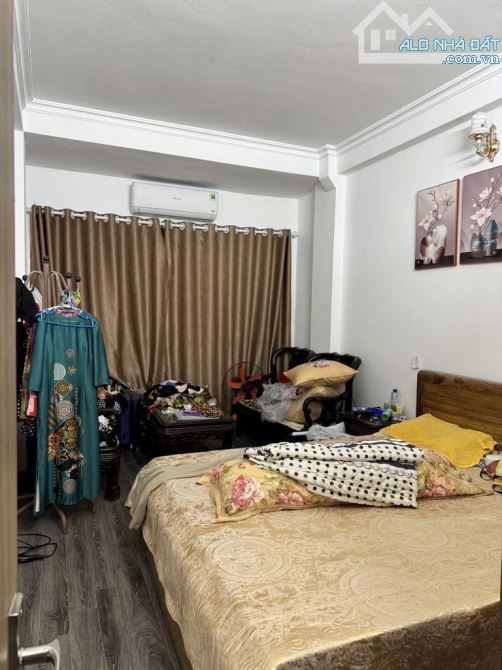 BÁN NHÀ ĐẸP GIA QUẤT – LONG BIÊN – Ở NGAY – NGÕ RỘNG – GẦN PHỐ – GIÁ CỰC TỐT, DT: 50M2, GI - 2