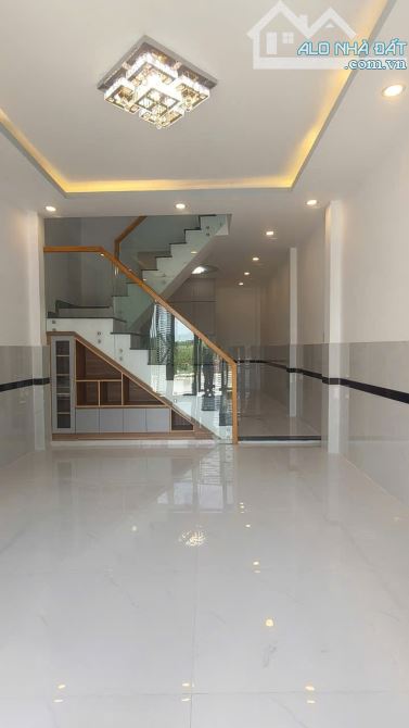 Mỹ Hạnh Bắc Khu dân cư Cát Tường Phú Sinh nhà 2 lầu rất đẹp và sang trọng - 2
