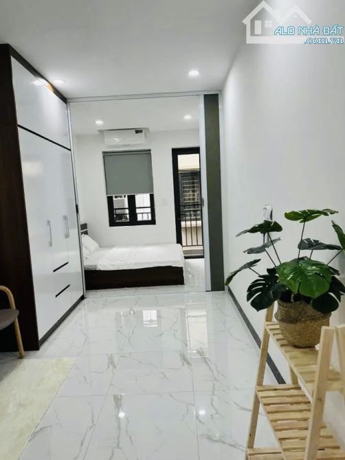 Bán toà ccmn dòng tiền Đội Cấn 104m 8 tầng thang máy 22 phòng full nội thất - 2