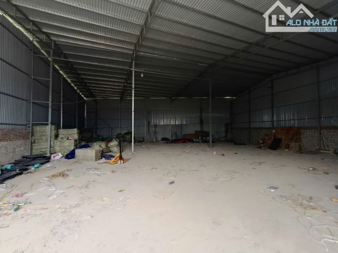 Cho thuê kho đường Lê Trọng Tấn, Hoài Đức, HN. DT 700m, cao 6m, xe công đỗ cửa. Giá 65k/m/ - 2
