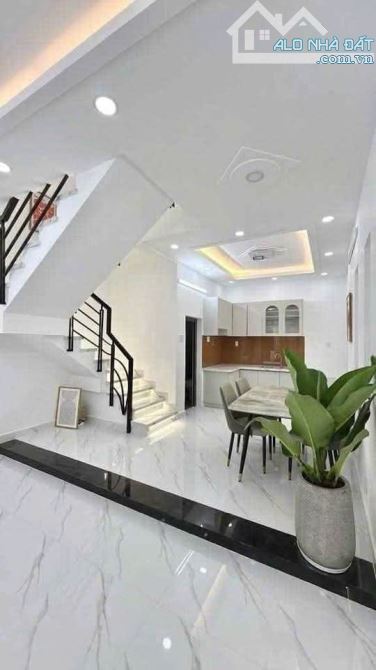 BÁN NHÀ 1 TRỆT 1 LẦU  SỔ RIÊNG THỔ CƯ CHƯA ĐẾN 2 TỶ - 2