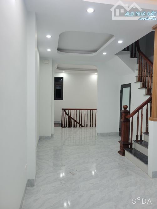 SIÊU PHẨM MỚI XÂY LIÊN MẠC FULL NỘI THẤT - NGÕ Ô TÔ - 2