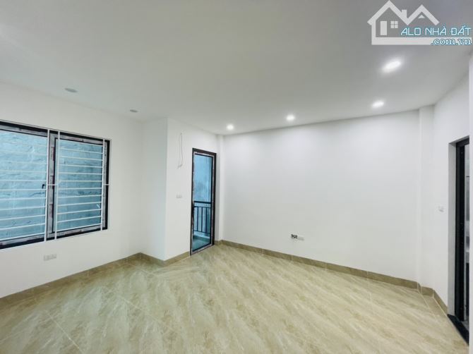VẠN PHÚC - HÀ ĐÔNG,NHÀ MỚI 5 TẦNG - MT 4.3M - OTO ĐỖ CỬA - CÓ SÂN RỘNG ĐỂ XE - 2