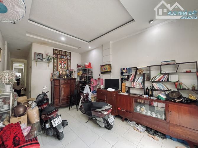 Gần mặt tiền, hẻm nhựa 5m, 99m2, 3pn, Dương Quảng Hàm, Q. Gò vấp - 2