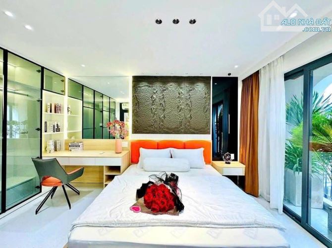 Bán nhà MT đường Phan Văn Sửu, phường 13 Tân Bình; 7*14m 4 tầng - 2