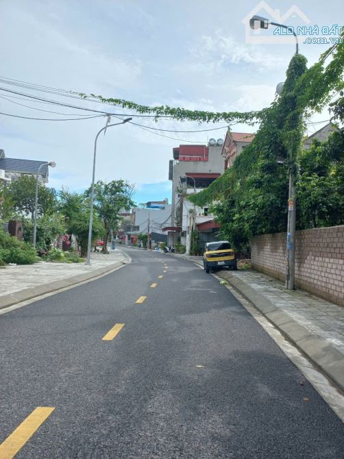 Bán lô 50m2 Hàm Long Núi Đèo trục đường thông giữa 359 và đường máng giá 3,x tỷ - 2