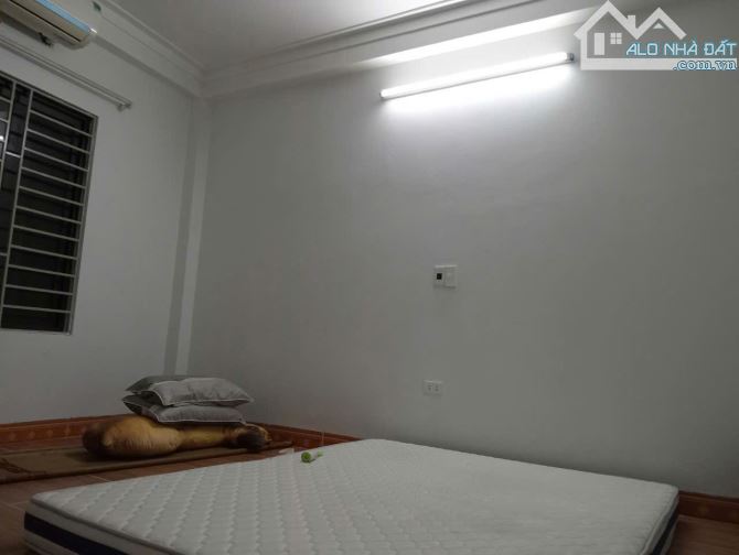 Nhà mới dân xây 5 tầng xóm 6 Đông Dư, Bát Tràng, Hà Nội - 2