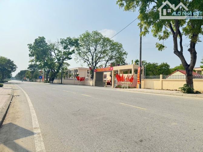 Cần bán gấp mảnh đất tiềm năng Sinh lời cực lớn. Giá cực hấp dẫn. Vân hà thư Lâm HN - 2