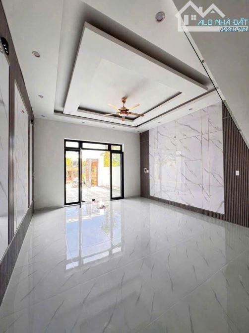 Càn bán nhà lầu ngay trạm thu phí Bửu Long sổ riêng thổ cư 1ty850 - 2