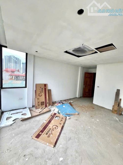 Nhà Cầu Cốc - Mặt Phố - Kinh Doanh Đa Dạng -Thang Máy - Điều Hòa Âm Trần - 45m2 - 13.6 Tỷ - 2