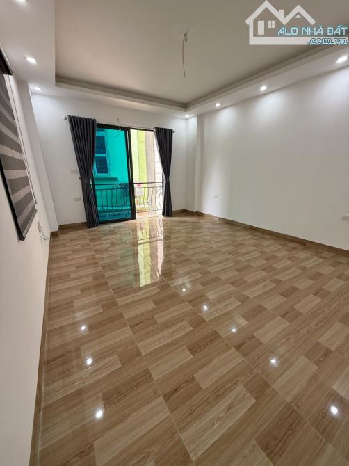 💥💥💥NHÀ DI TRẠCH 5 TẦNG 31M - Ô TÔ ĐỖ CỬA - 10M RA ĐƯỜNG 2 Ô TÔ TRÁNH 👉CÁCH KĐT HINODE - 2