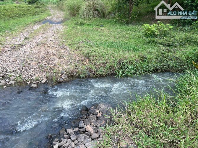 Bán 1000m2 đất giáp suối Ninh Hoà LH:Lê Dân - 2