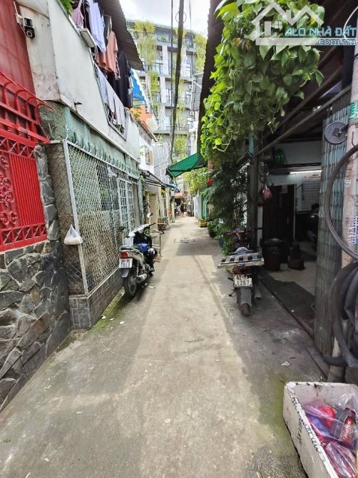 💥 VIEW LANDMARK - GIÁP Q1 - 3 TẦNG - 59M2 - HẺM THẲNG TRỤC THÔNG - SỔ NỞ HẬU -  6,2 TỶ - 2
